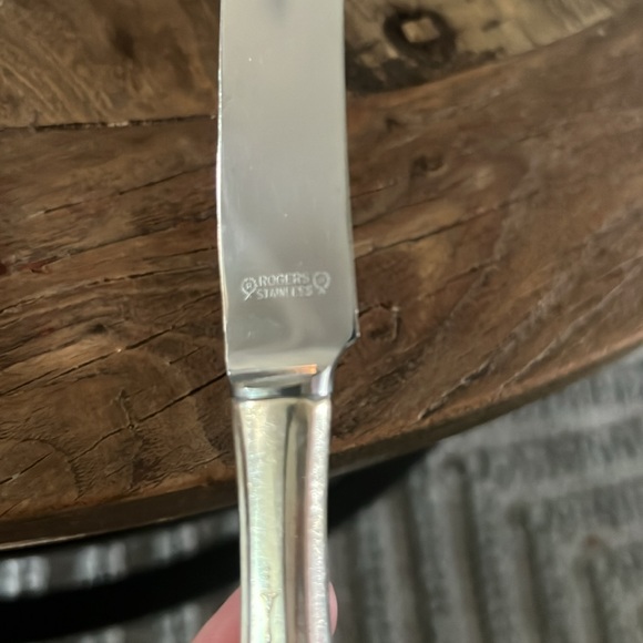 Vintage Oneida 5 pc flatware set: - Picture 10 of 16